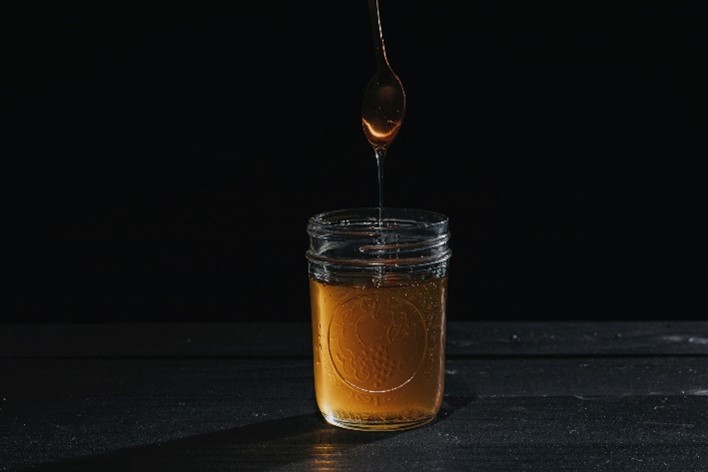 CATCH THE BUZZ – Making Honey Without the Honey Bee